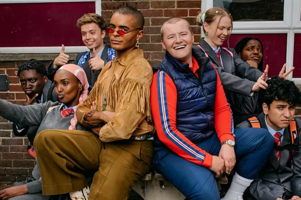 Primeiro, dê uma olhada na 4ª temporada de Bad Education.