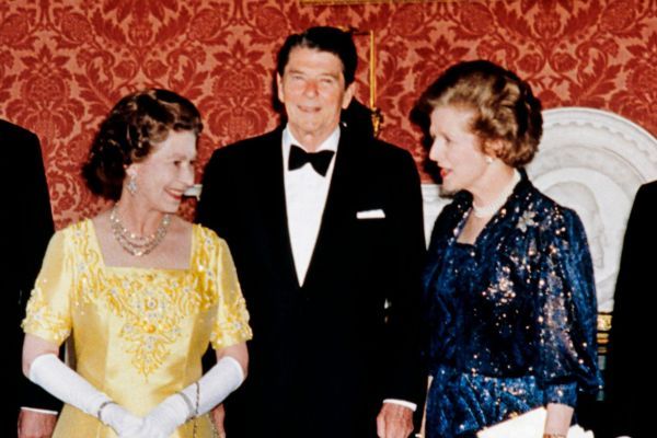La Reine, Ronald Reagan et Margaret Thatcher en 1984