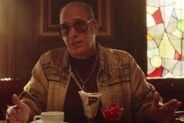 Andrew Dice Clay incarne Louis