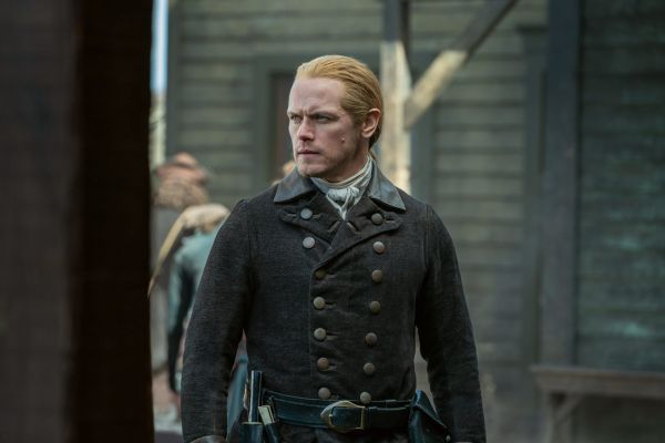 Sam Heughan nei panni di Jamie Fraser nella settima stagione di Outlander