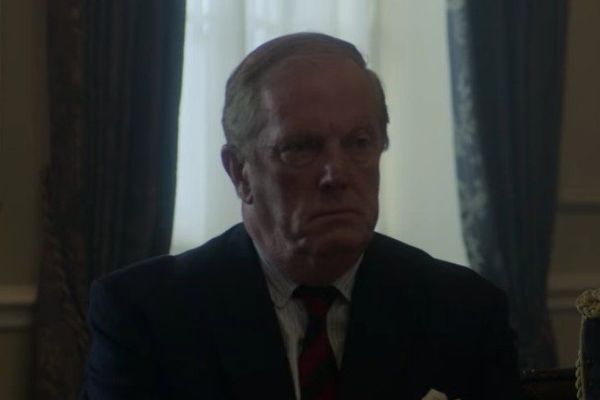 Don Gallagher joue Willie Whitelaw dans The Crown