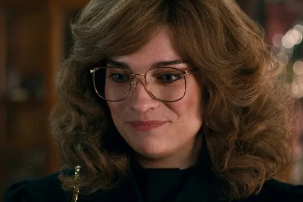 Annie Murphy na 2ª temporada da Boneca Russa