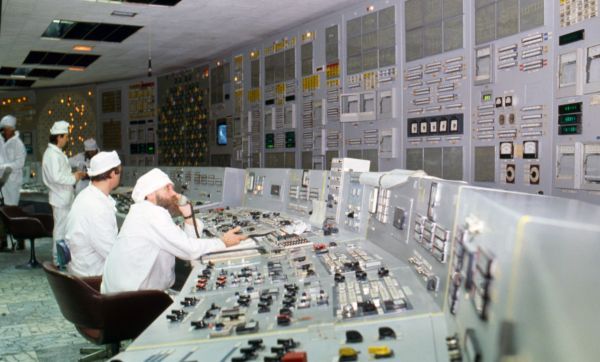 ÇERNOBİL, Ukrayna, SSRİ - 1986: Çernobıl atom elektrik stansiyası fəlakətdən bir neçə ay sonra. Çernobıl, Ukrayna, SSRİ, 1986. (Foto Laski Diffusion/Getty Images)