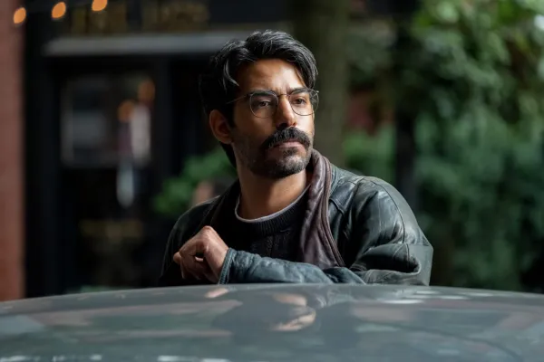 Rahul Kohli interpreta Owen