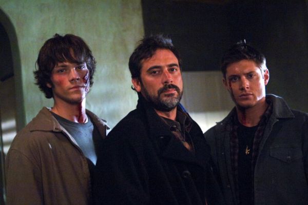 Jared Padalecki, Jeffrey Dean Morgan et Jensen Ackles dans Supernatural