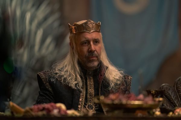 Paddy Considine as koning Viserys Targaryen in House of the Dragon.