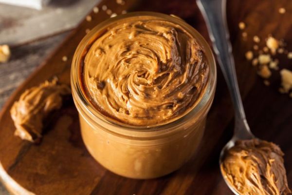 Le beurre de cacahuète, l'un des aliments transformés les plus sains