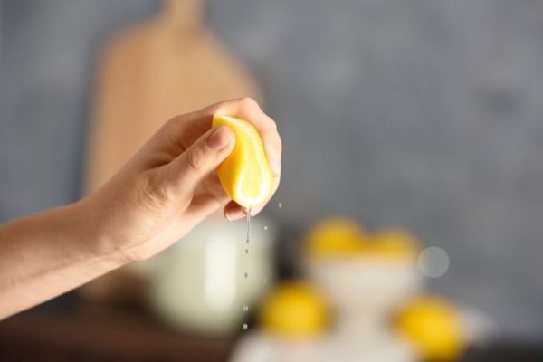 limon turşusunun sıxılması