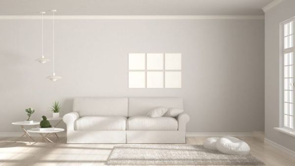 Sala de estar blanca minimalista
