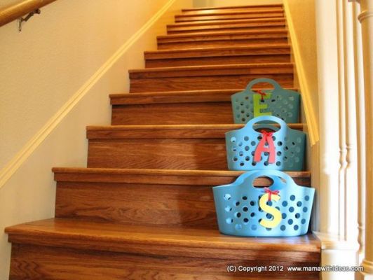 http://www.mamawithideas.com/2012/07/crap-baskets.html