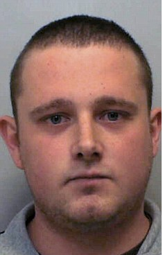 http://www.telegraph.co.uk/news/uknews/law-and-order/6023749/Sex-offender-jailed-after-burglars-find-child-porn-on-his-laptop-and-turn- onu-in.html