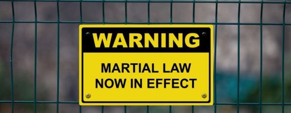 मार्शल लॉ क्या है?