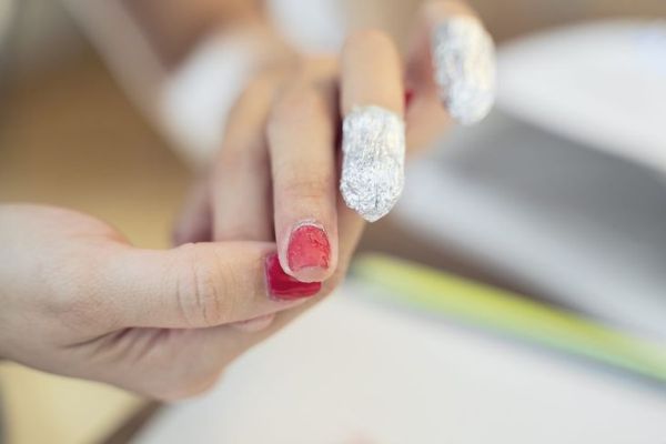 papel de aluminio para esmalte de uñas