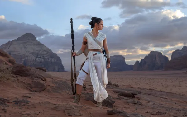 Daisy Ridley Reyn roolissa Star Wars: The Rise of Skywalker -elokuvassa.